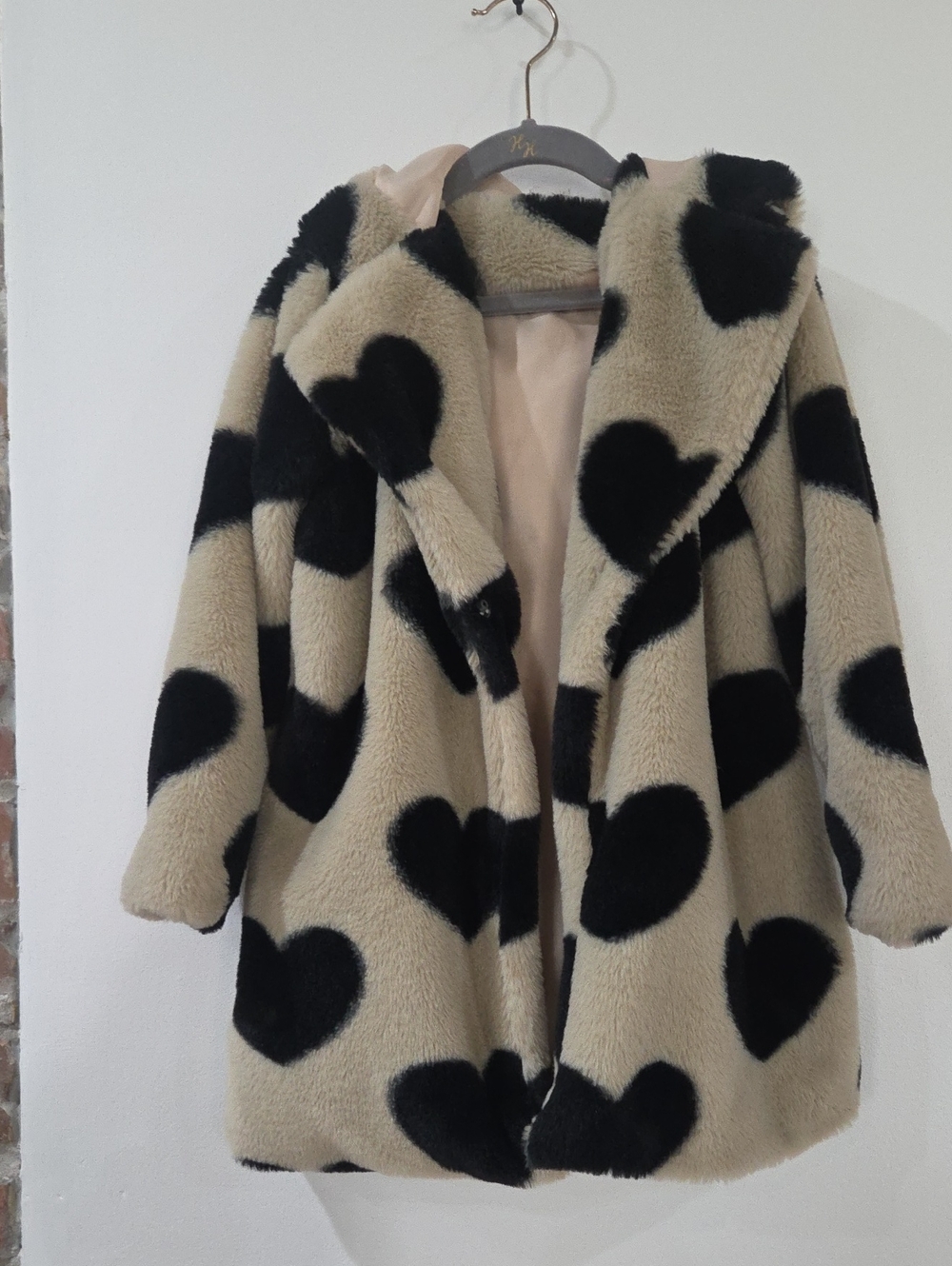 Girls Heart-Print Faux Fur Hooded Coat - Beige & Black